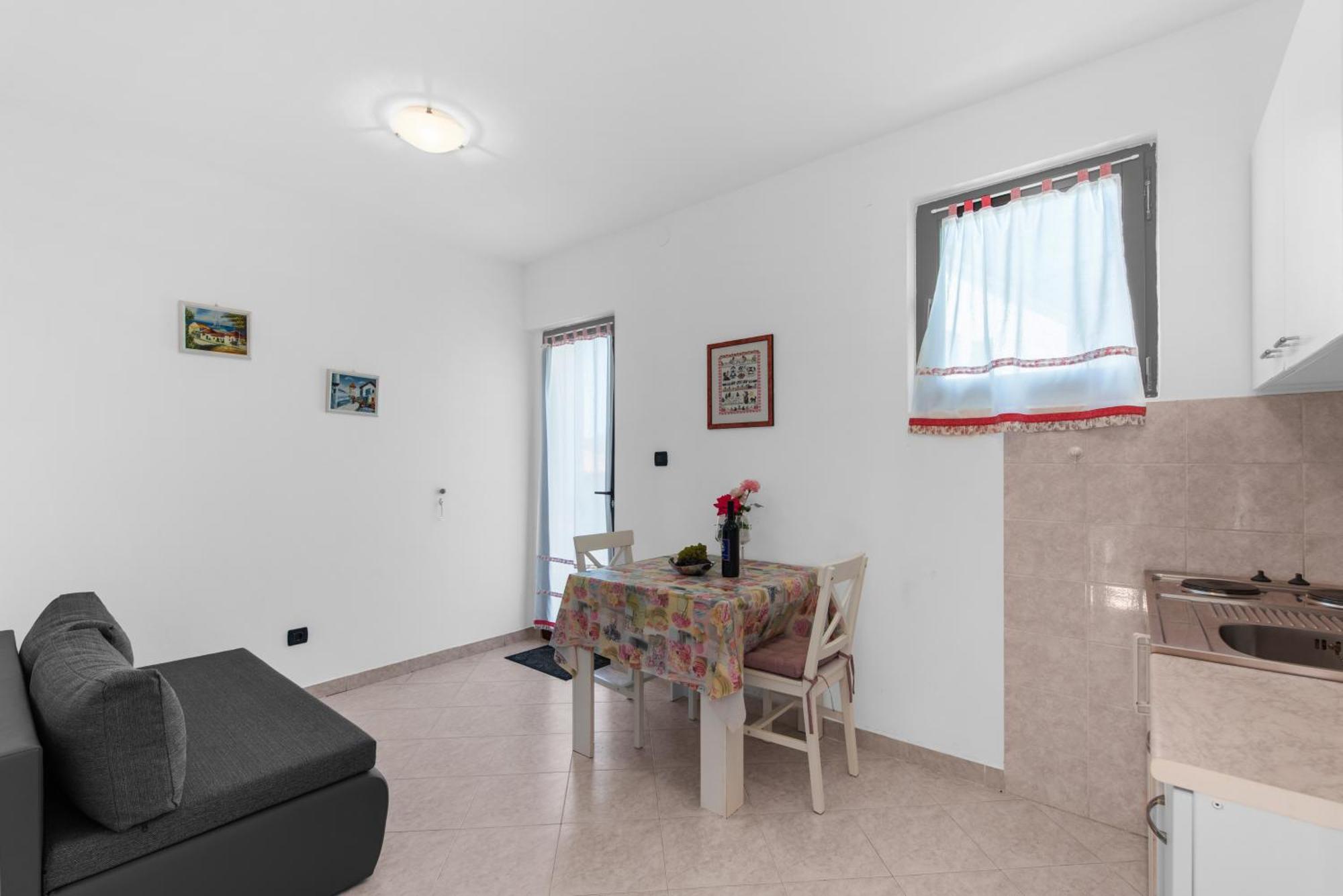 Apartments Villa Falcon Funtana Exterior foto